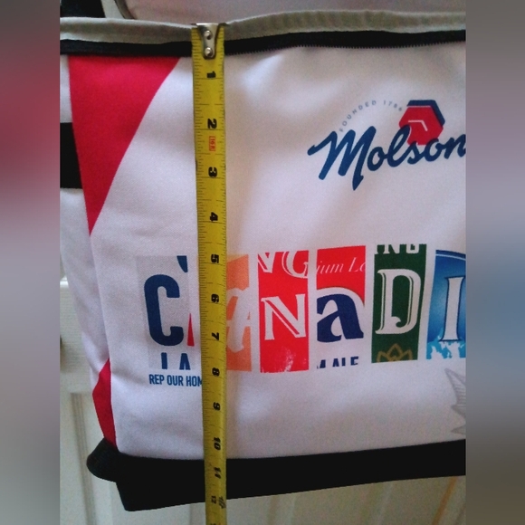Molson Canadian cooler bag, New - Picture 3 of 7